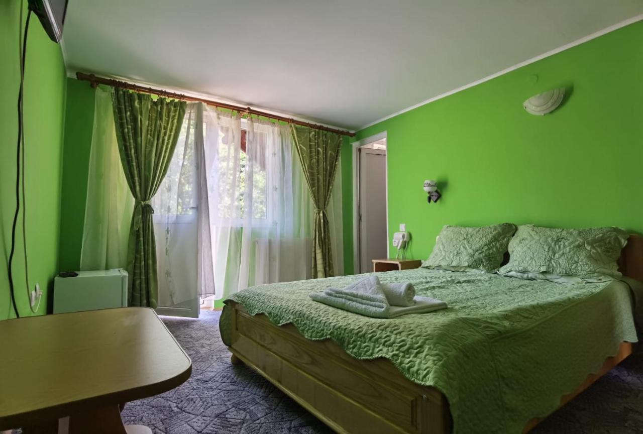 Casa Dobrin Hotell Arefu Exteriör bild